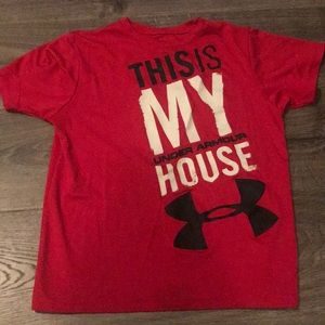 Under armour t-shirt youth small